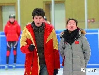 在青岛这块短道速滑"处女地"上,杨占宇夫妇大展身手,在短短的几年时间