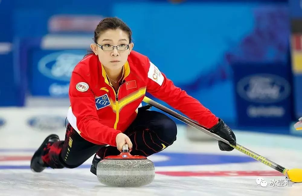 平昌冬奥会冰壶图片