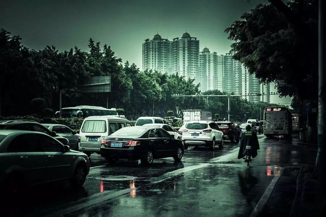 为他安一个家吧别让陪您奔波在路上的伙伴饱受风吹雨淋