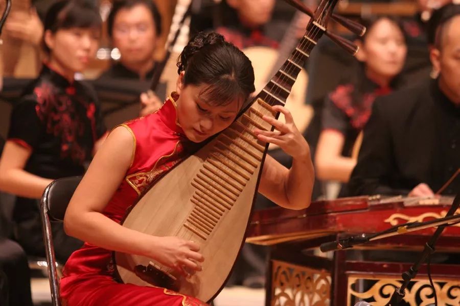 著名琵琶演奏家缪晓勤,唢呐演奏家周艺翔,柳琴,中阮演奏家崔军淼共同