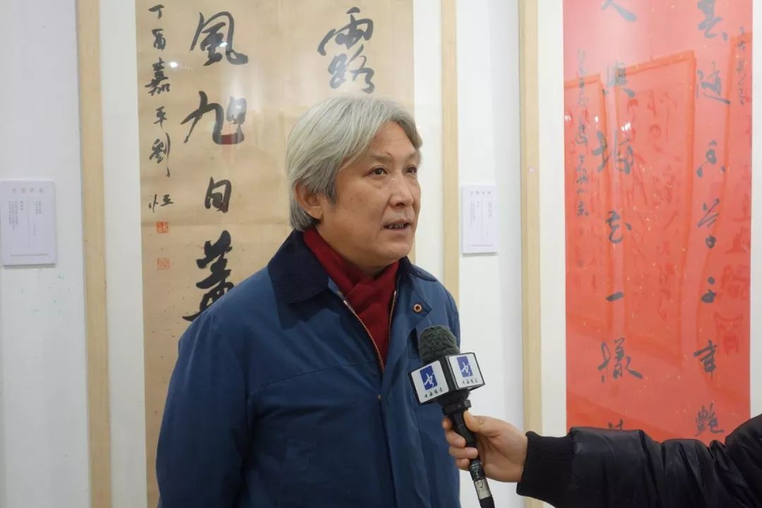 这些书文达意的精品力作是书法家们拥抱新时代,焕发新风采的展现;他们