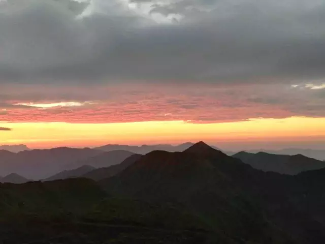 溫柔的星空,應該讓你感動,我在你身後,為你佈置一片天空不准你難過,替