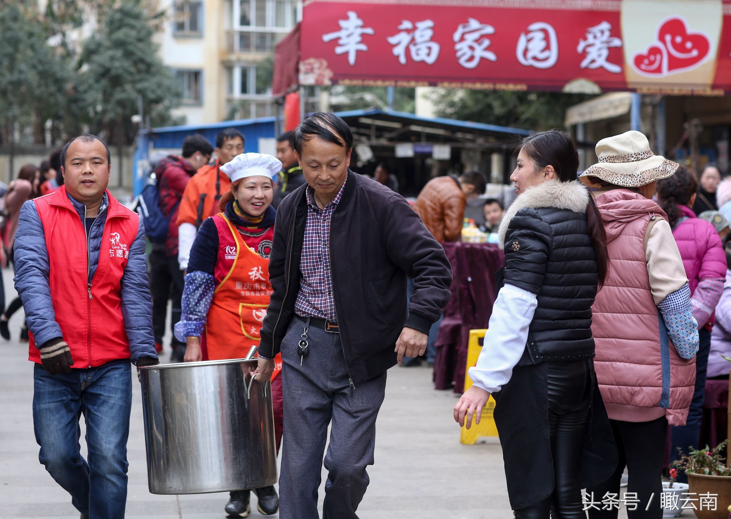 昆明好人王兰兰的资料图片