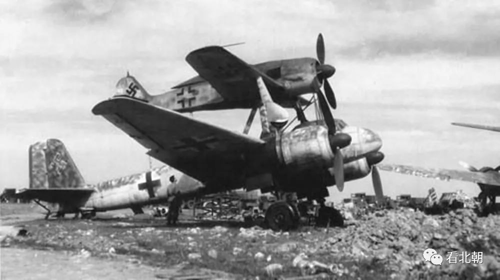 这么多飞机怎么就烂在了地上高清二战战机照片集锦