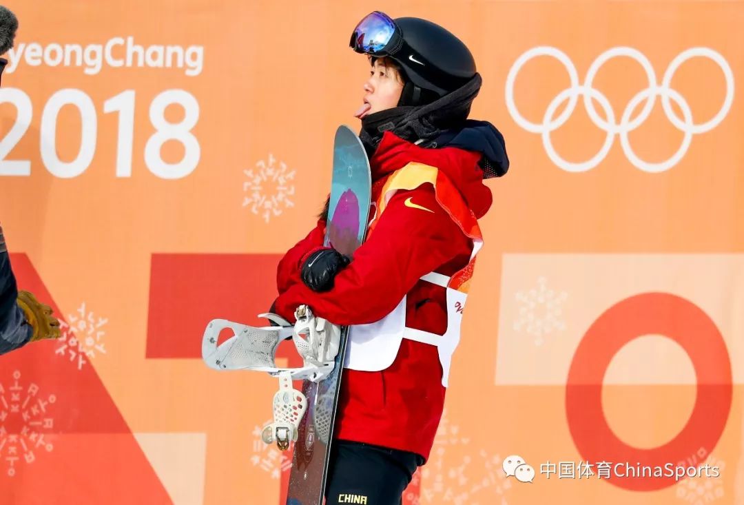 刘佳宇蔡雪桐晋级平昌冬奥会单板滑雪女子u型场地决赛