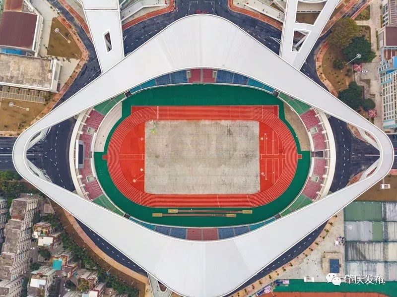 肇庆西江体育场图片