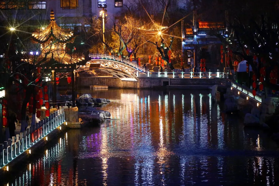 济南芙蓉街夜景图片图片