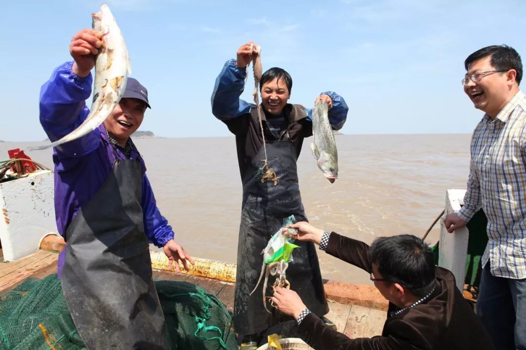 水乡的海边古城,穿越千年明星云集的影视基地,体验渔民出海捕鱼的生活