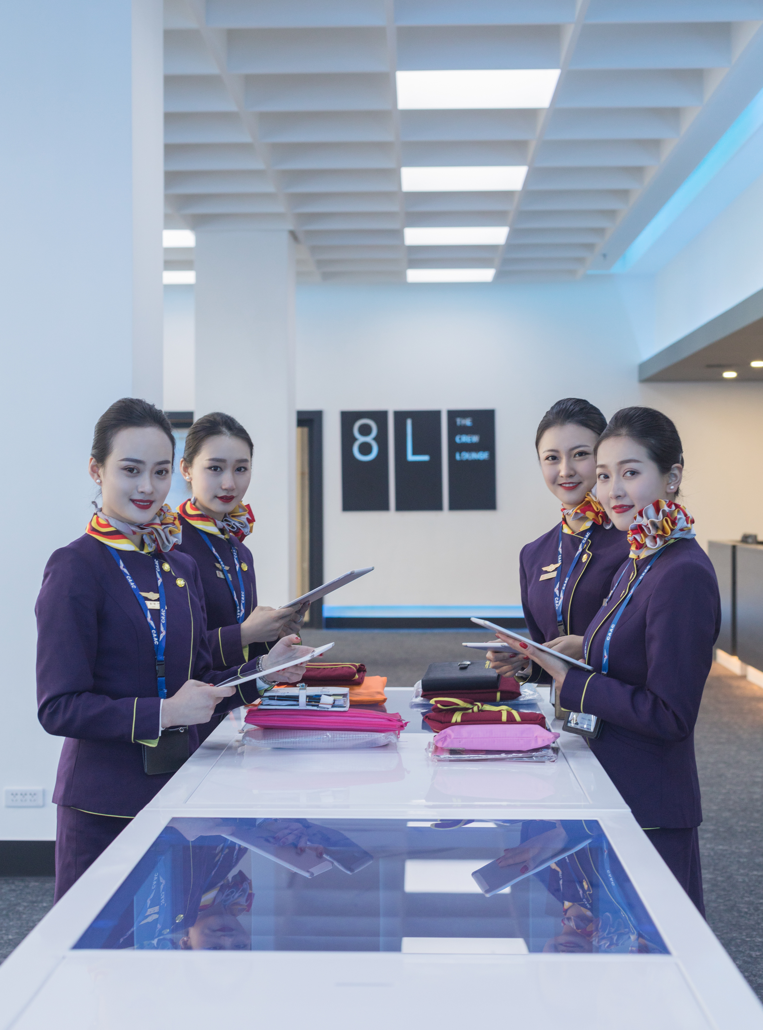 祥鹏航空空姐制服图片