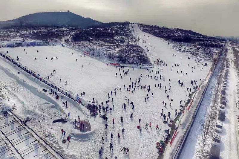 淄博宝山滑雪场图片