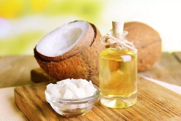 夯爆的椰子油是健康食品？BBC不信邪，做了个实验后发现.....
