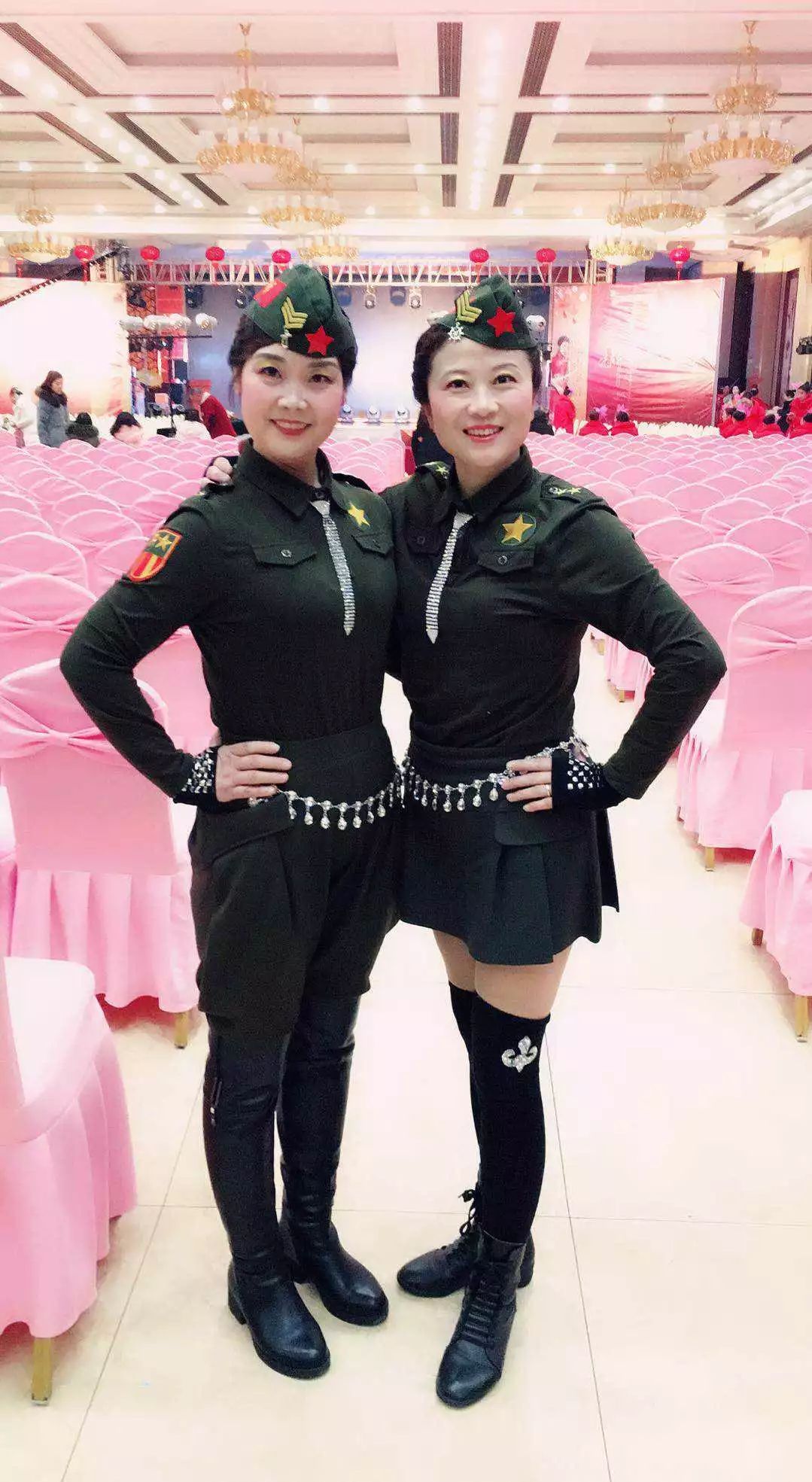 宝应传说中的美女水兵舞团队给全县人民送来最美的祝福!