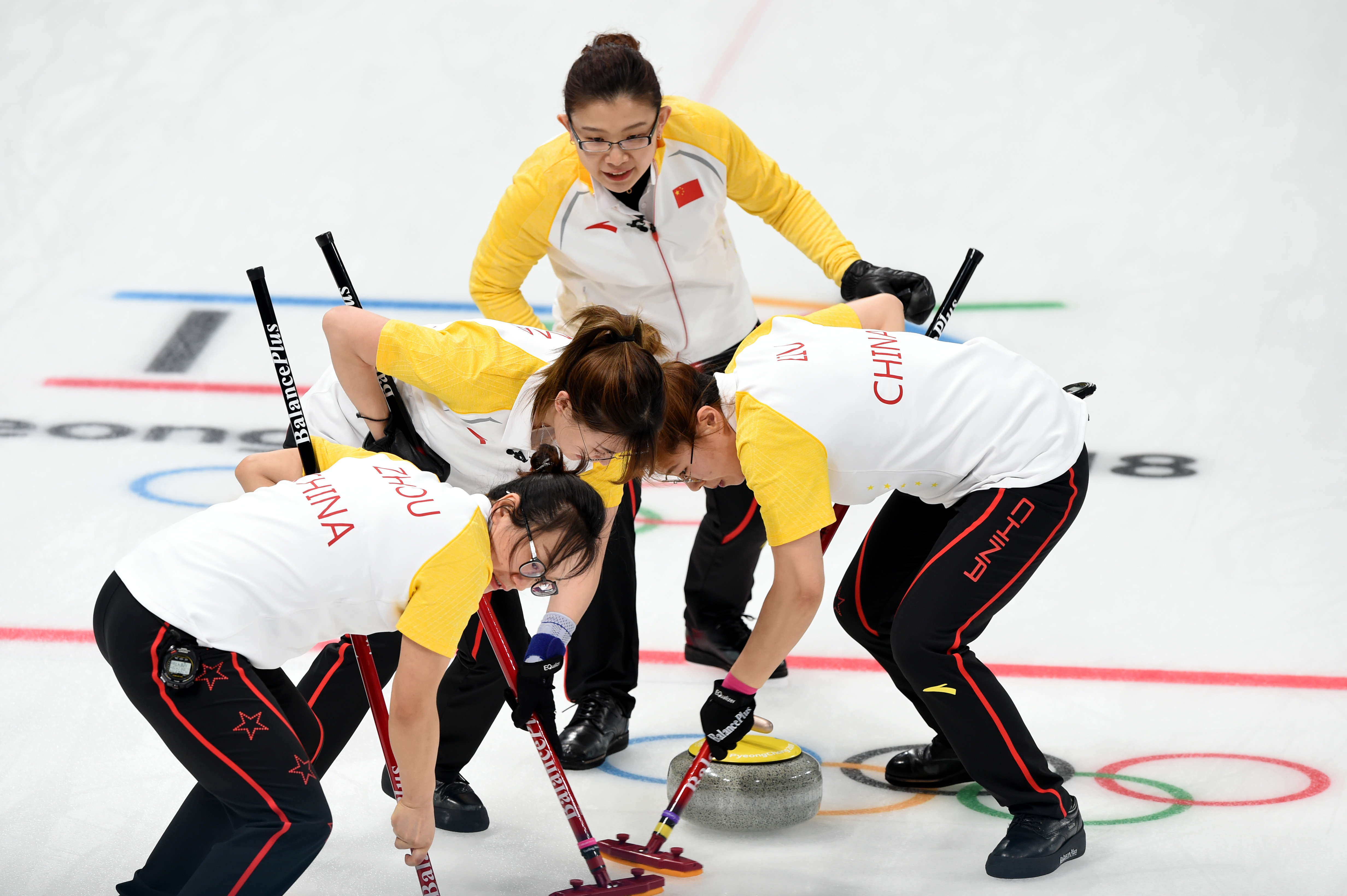 女子冰壶世锦赛中国7-9不敌俄罗斯 遭遇排位赛首败-国际在线