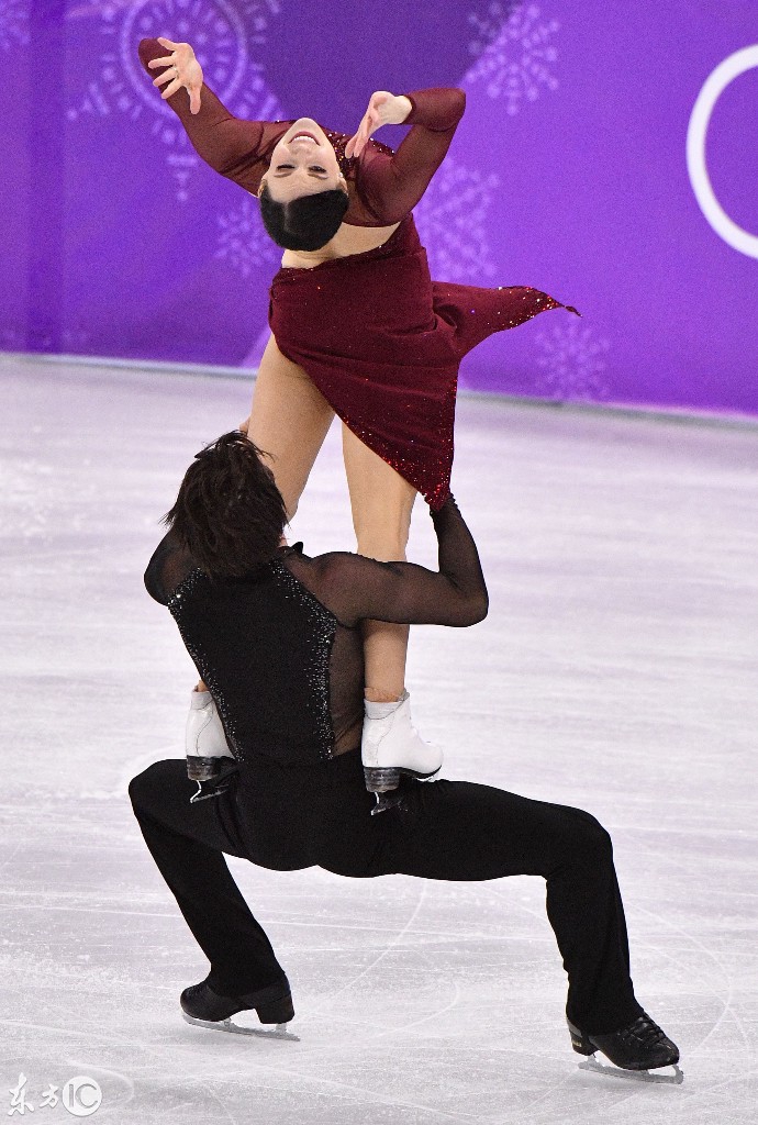 韩国平昌冬奥会各国花样滑冰,这些瞬间运动员看了也想笑