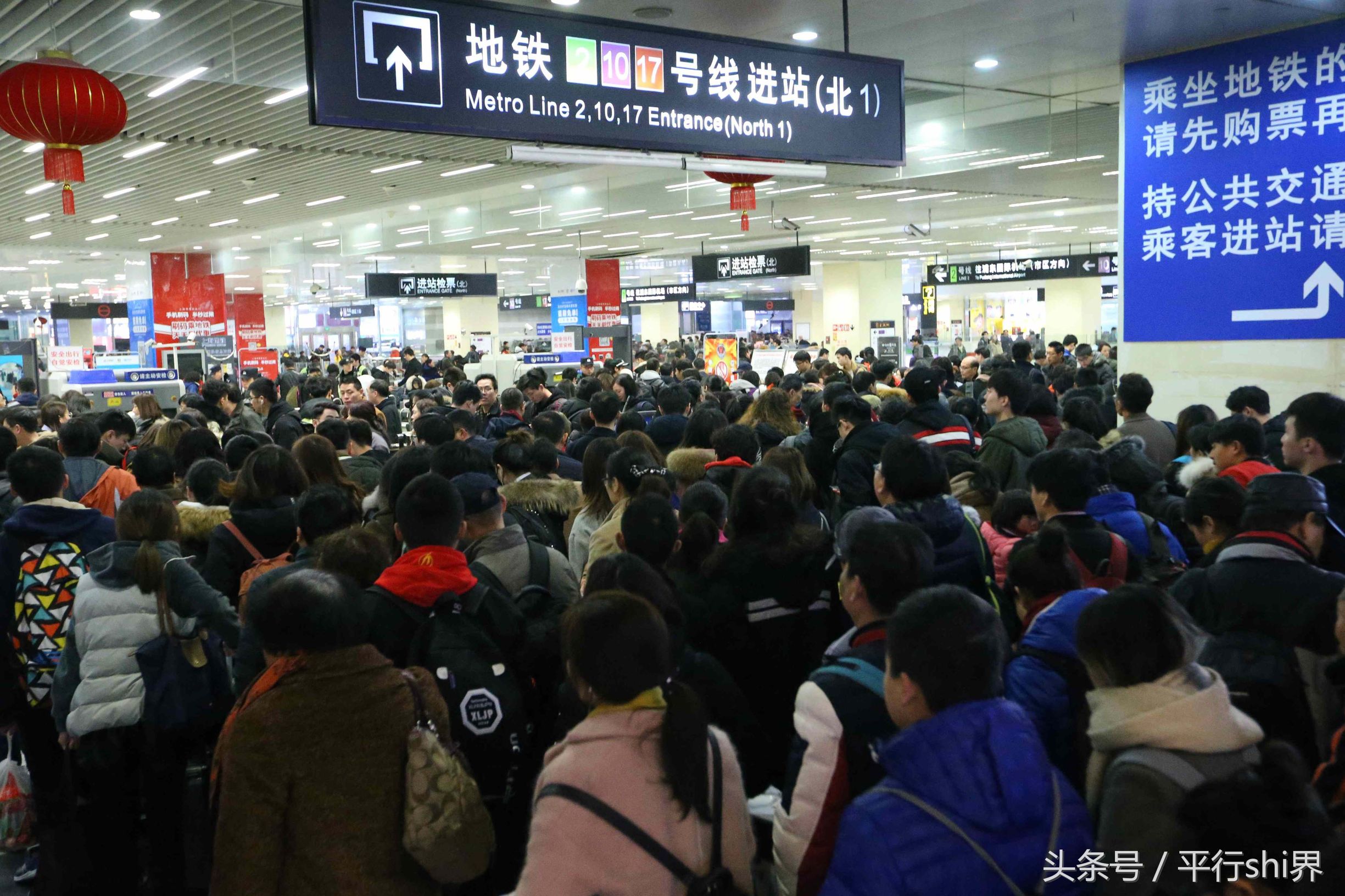 上海地铁拥挤图片