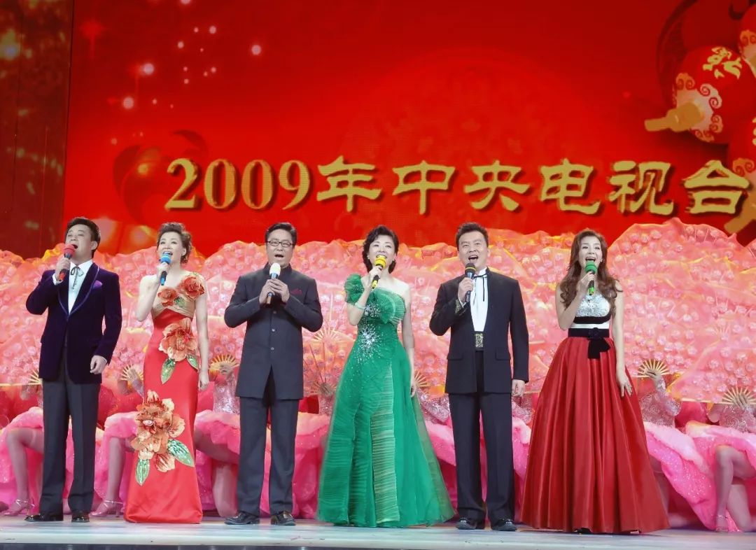 2004央视春晚图片