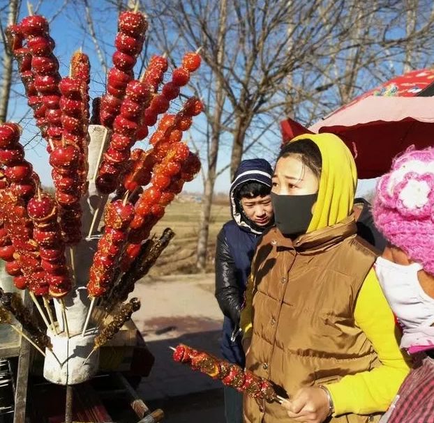 過年回家,肯定要去街上逛逛,趕集湊熱鬧!