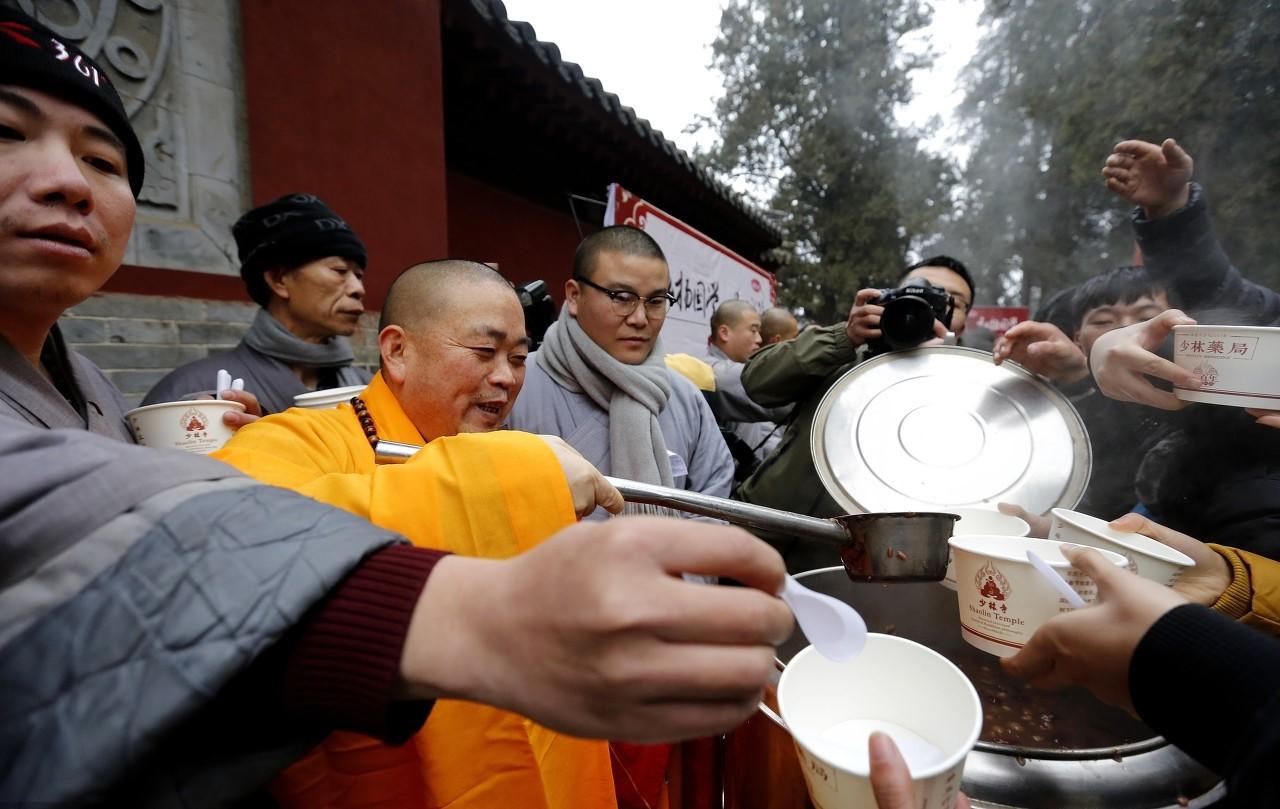 少林寺僧人的日常生活很平淡但也很充實