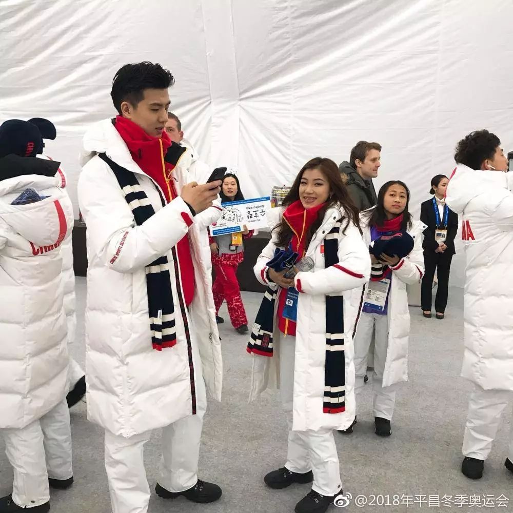 平昌冬奧會開幕式直逼時裝秀如果隊服評獎那麼冠軍就是