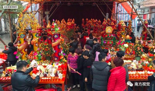 大开眼界的潮汕营老爷鞭炮铺满一条街扛着神仙跳火墩