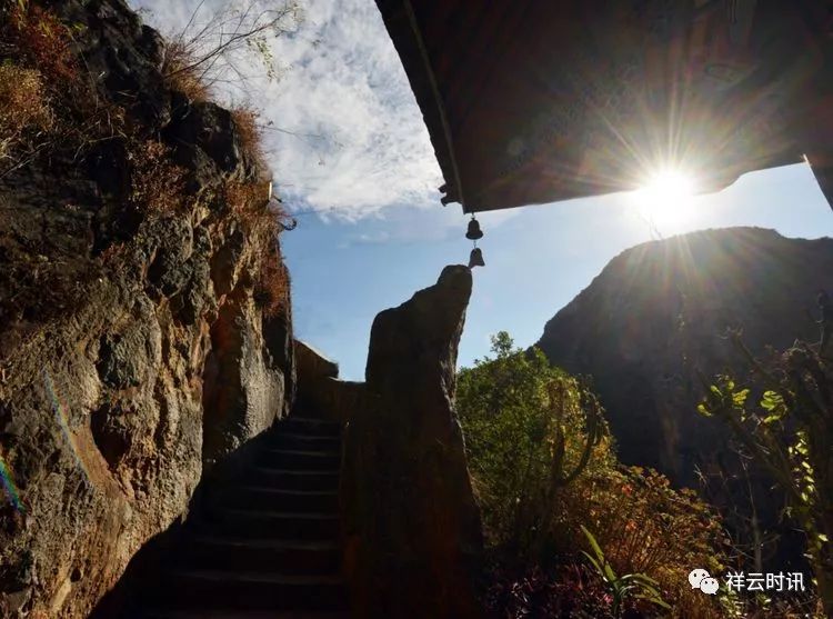 祥云天华山风景区图片