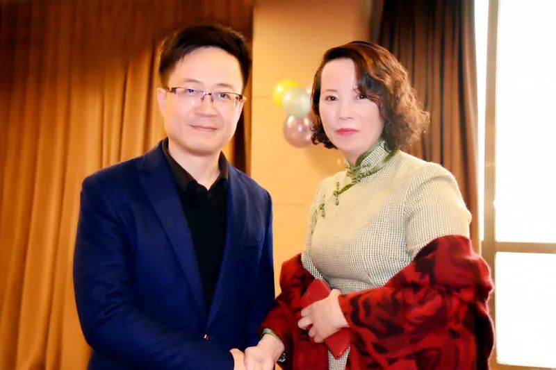 胡剑云一家 老婆图片