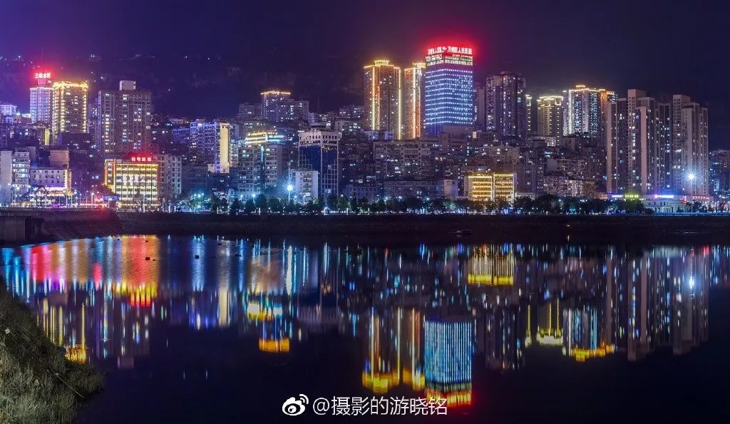 唉!沒想到萬州的夜景是這樣的.