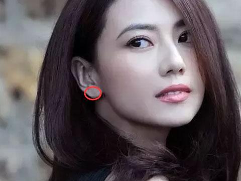 女性耳朵看相图片