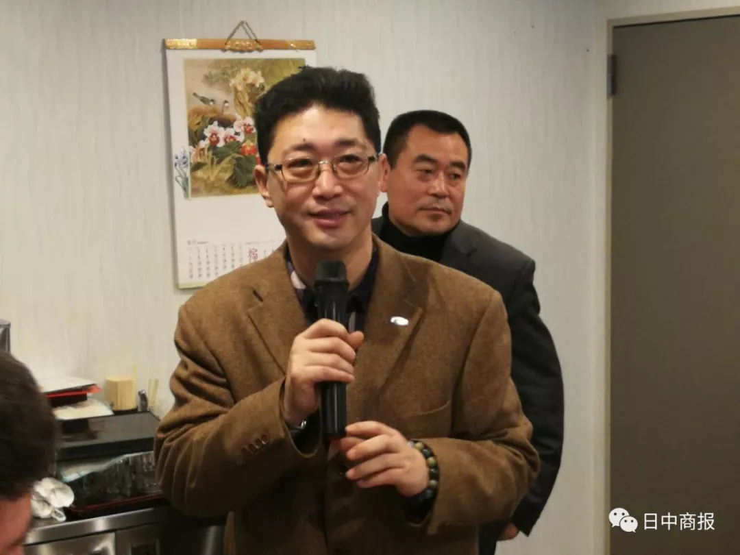 有限会社长城协力,日中商报社社长程显齐主持招待会 返回搜