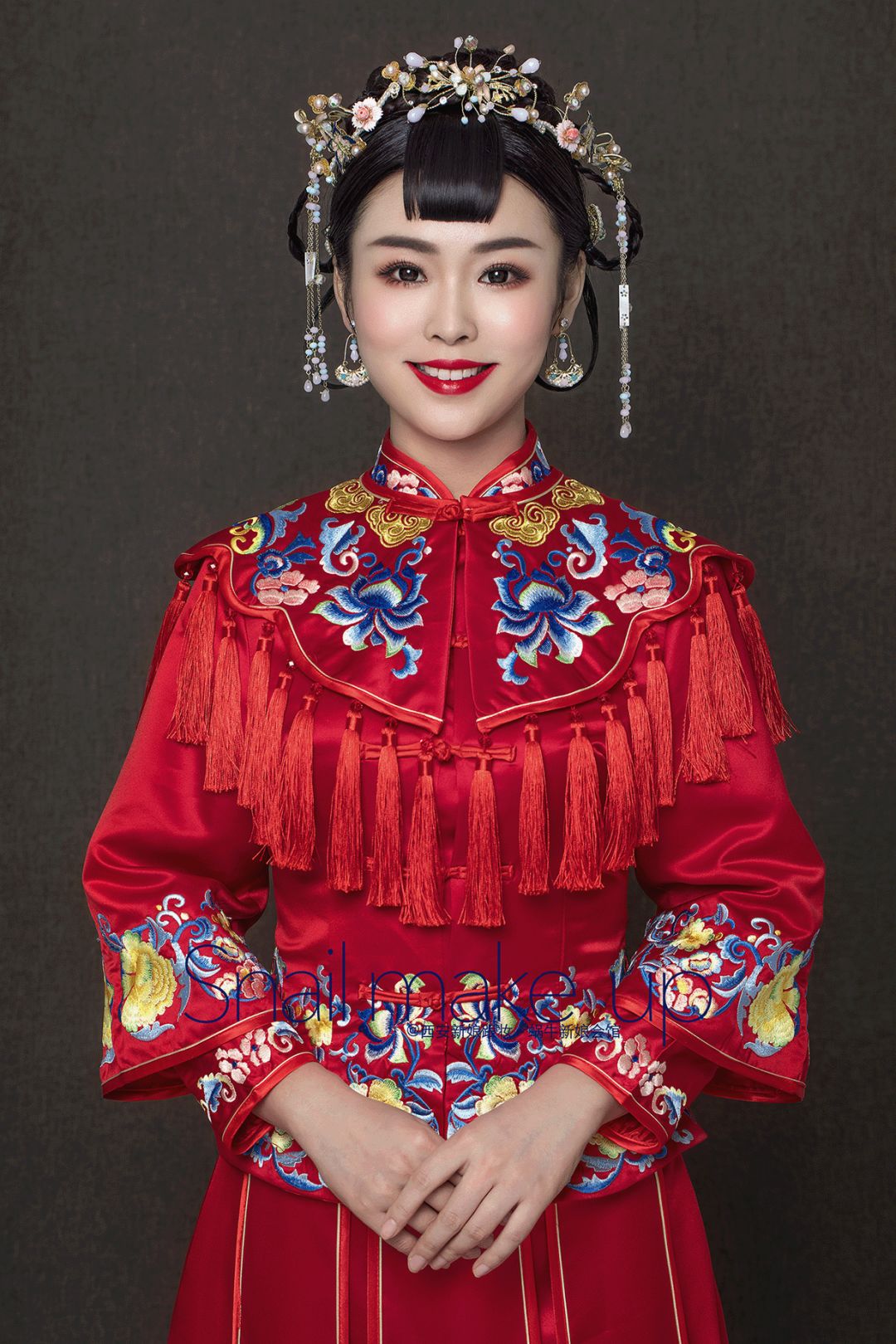 精致的中式新娘造型,浓浓东方情韵!