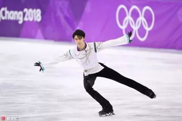 羽生結弦漫畫男主般的顏值冰上的陰陽師他憑什麼刷爆朋友圈