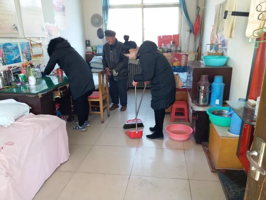 社会实践活动我系志愿者赴武乡县敬老院开展关爱老人社会实践活动