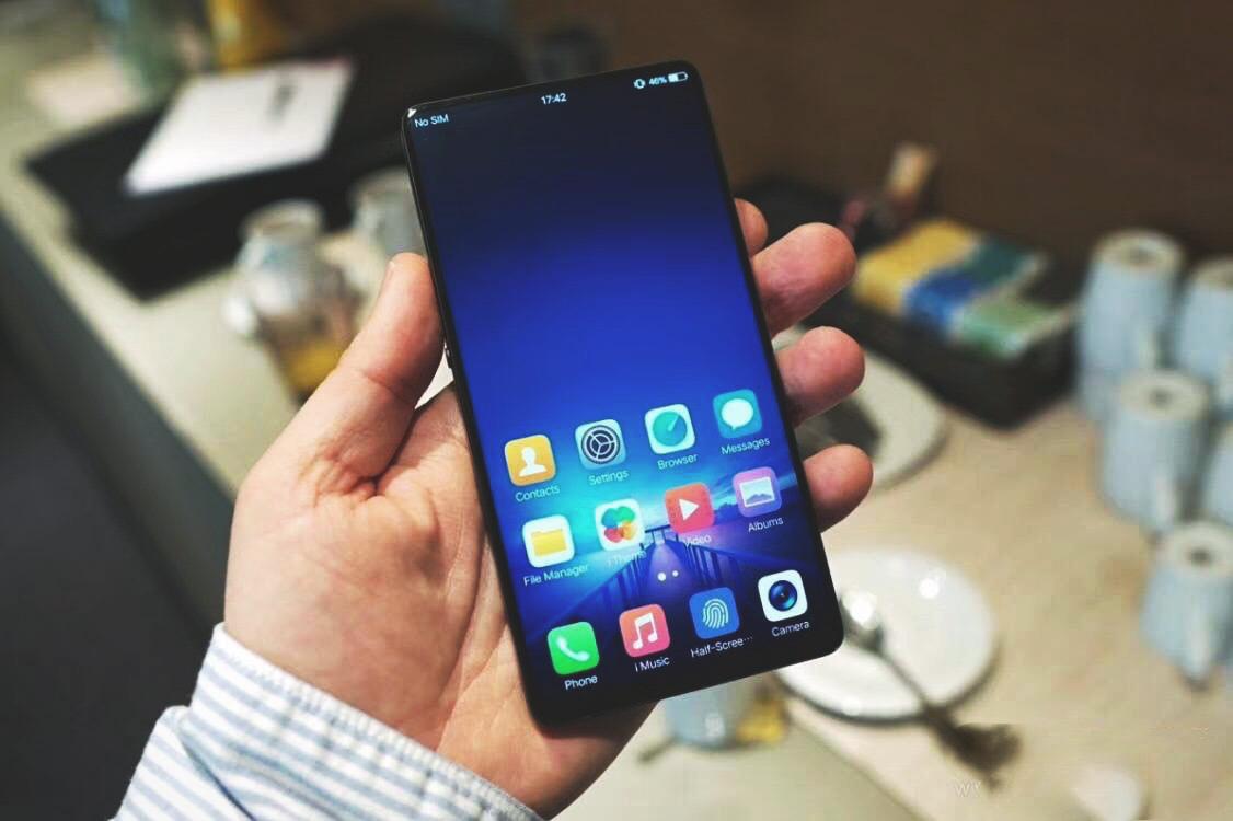 Vivo Apex全面屏概念手机亮相 100 屏占比 半个屏幕指纹解锁