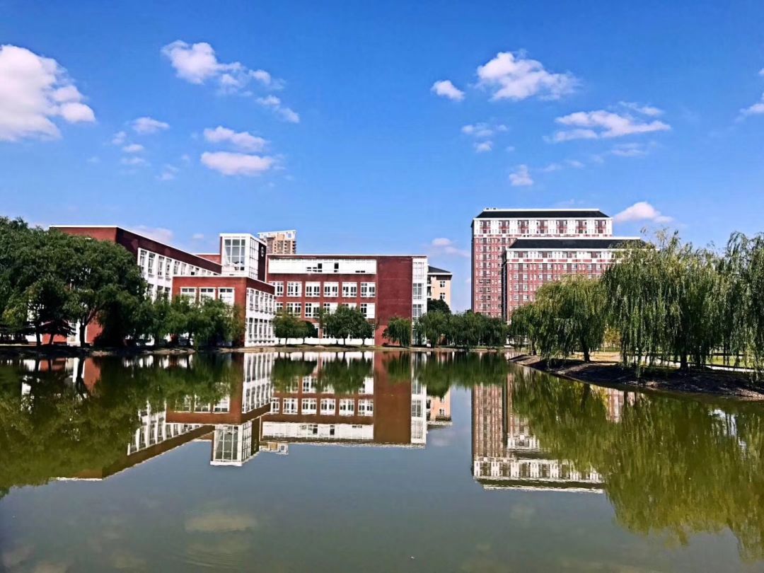 上海立达职业技术学院图片
