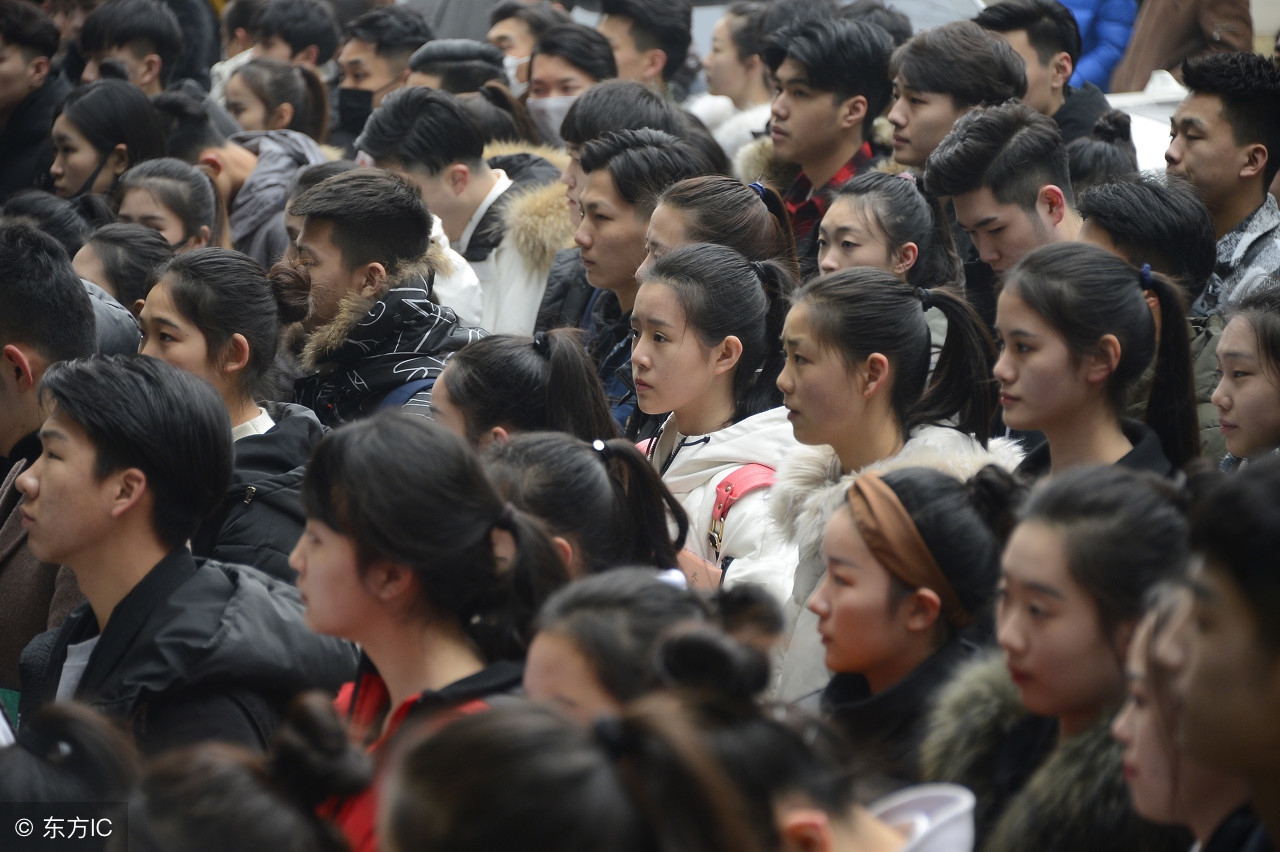 2018北京电影学院开考,帅哥美女云集,录取比例不到百分之一!