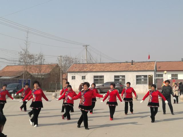 农村冬天广场舞图片图片