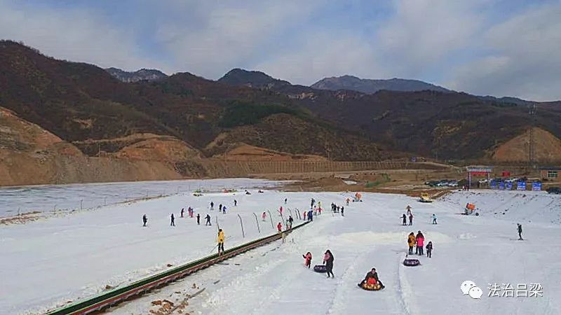 吕梁市下水滑雪场图片