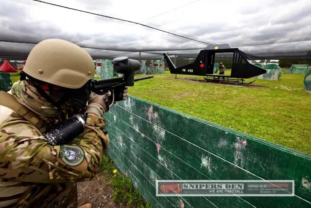 貓本吃雞全攻略落地八倍98k扛起真槍實彈射擊靶場擼一波