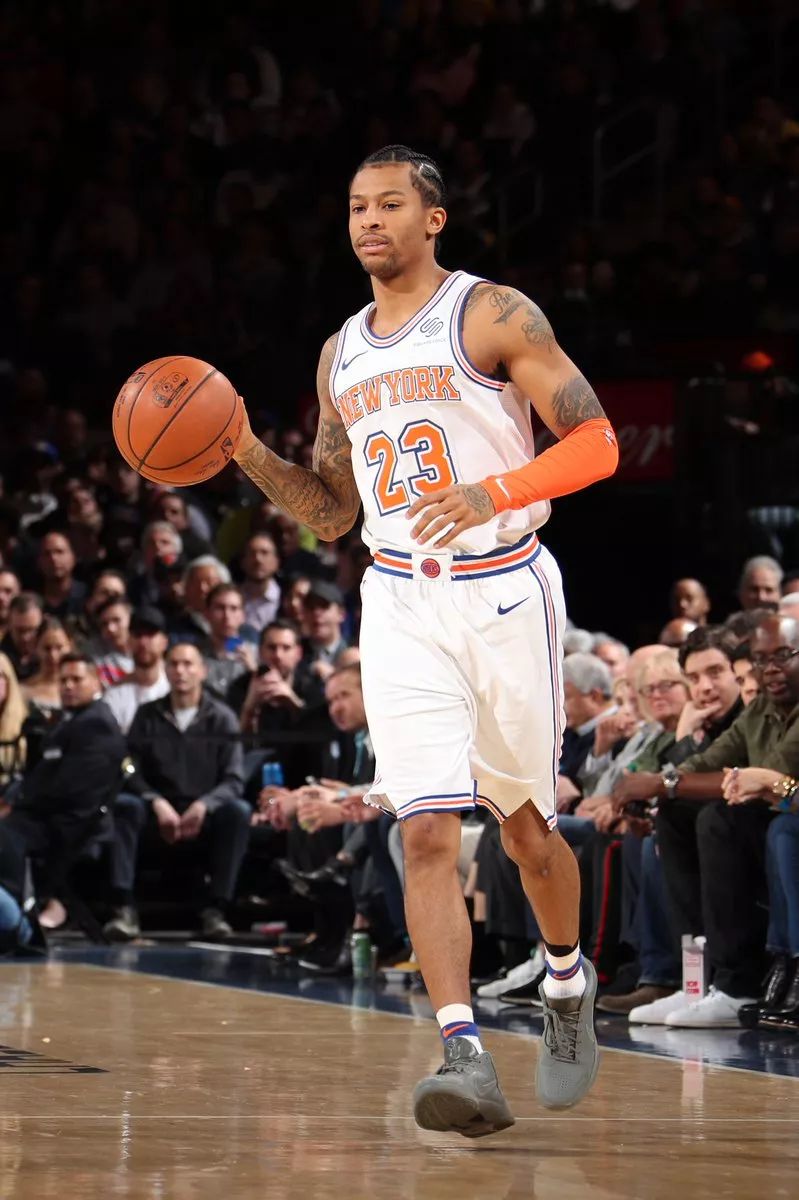 特雷·伯克(trey burke nike zoom kobe 5 ftb尼克·杨(nick