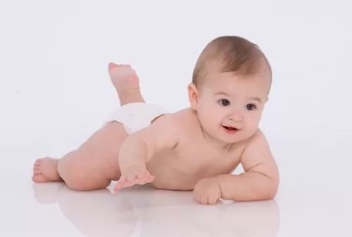 不同月龄的宝宝对纸尿裤的挑选规则要不同,你知道吗