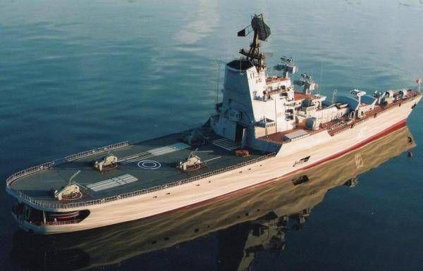 美国一看苏联有发展航母的趋势,又造出了直升机母舰,于是大力宣传直升