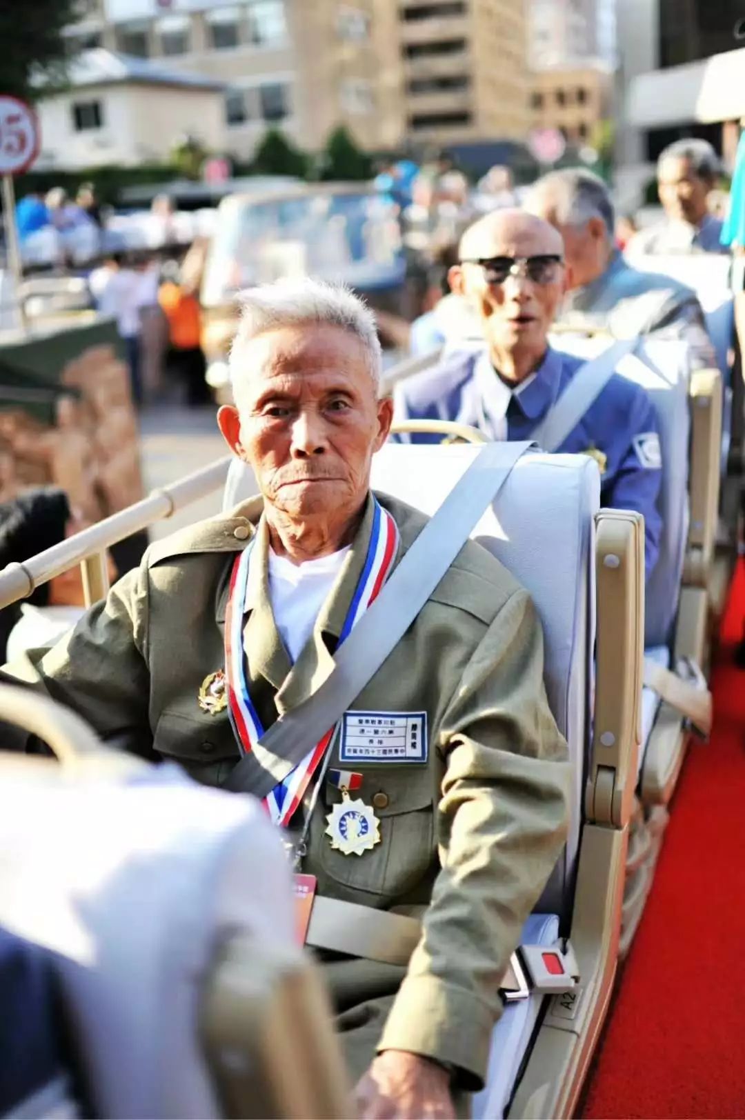 慈利唯一一位曾经光荣参加北京70周年大阅兵的抗战老兵滕周权爷爷与世