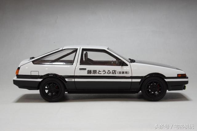 模玩秀:青島社 1/24 toyota trueno ae86