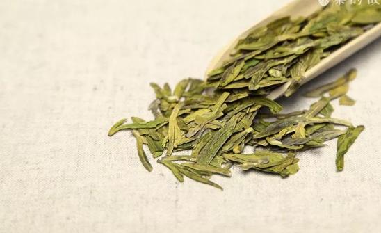 茶摊儿小课堂:担心买到陈茶,教你绝招!