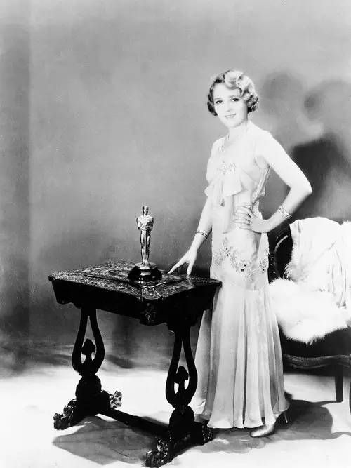 1930年,玛丽·璧克馥,巴黎时装礼服,出演电影《贵妇人》1929年第一届
