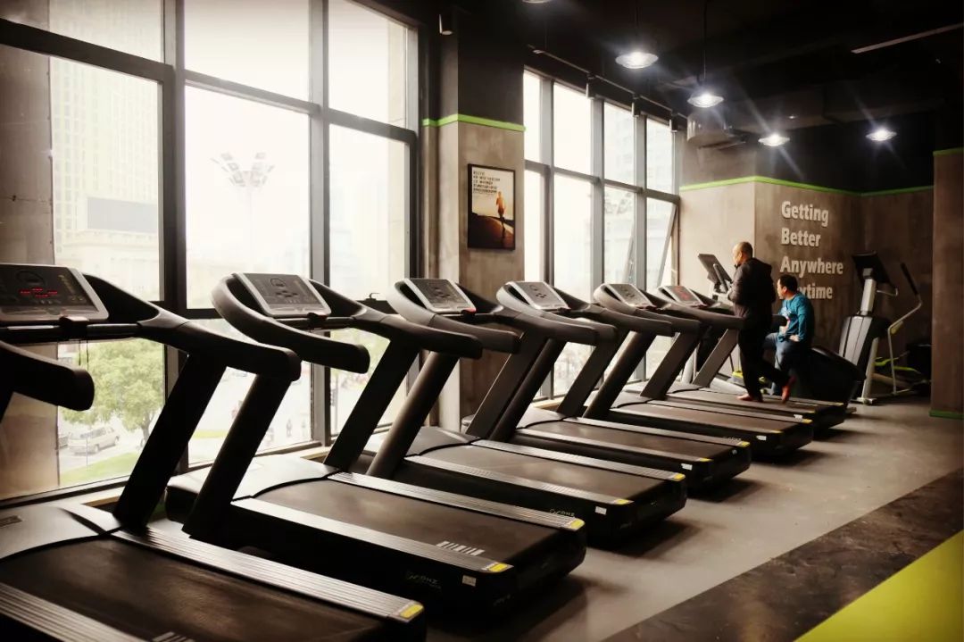 上海24小时健身房图片
