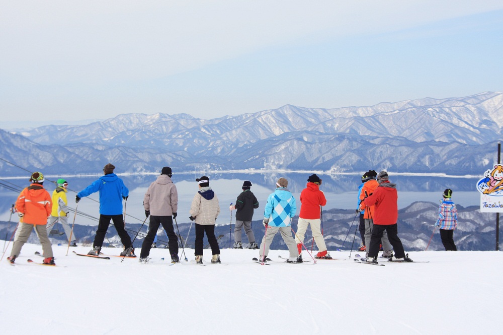 2017年前往田泽湖滑雪场滑雪的海外雪友中,团体滑雪游客增加到2176