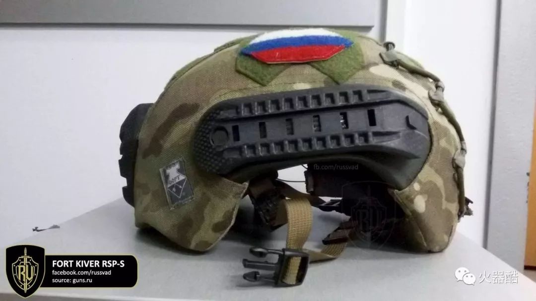 俄罗斯特种部队中的现代轻量化头盔三