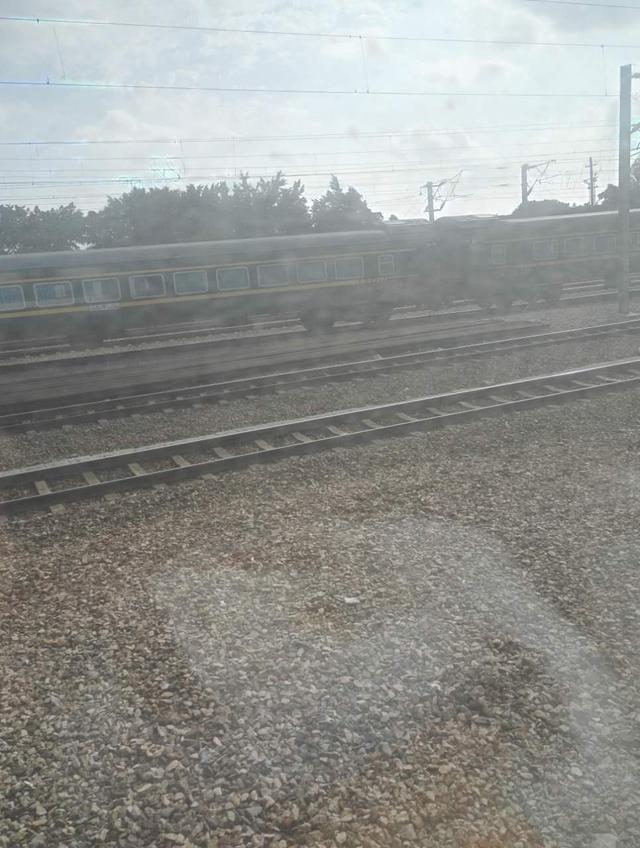 坐火車旅行閱人間種種風景