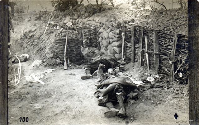 女杂兵尸横遍野图片